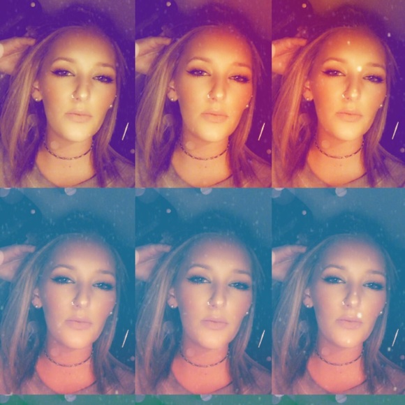 Meet your Posher, Mari 🦋💜 - Picture 8 of 8